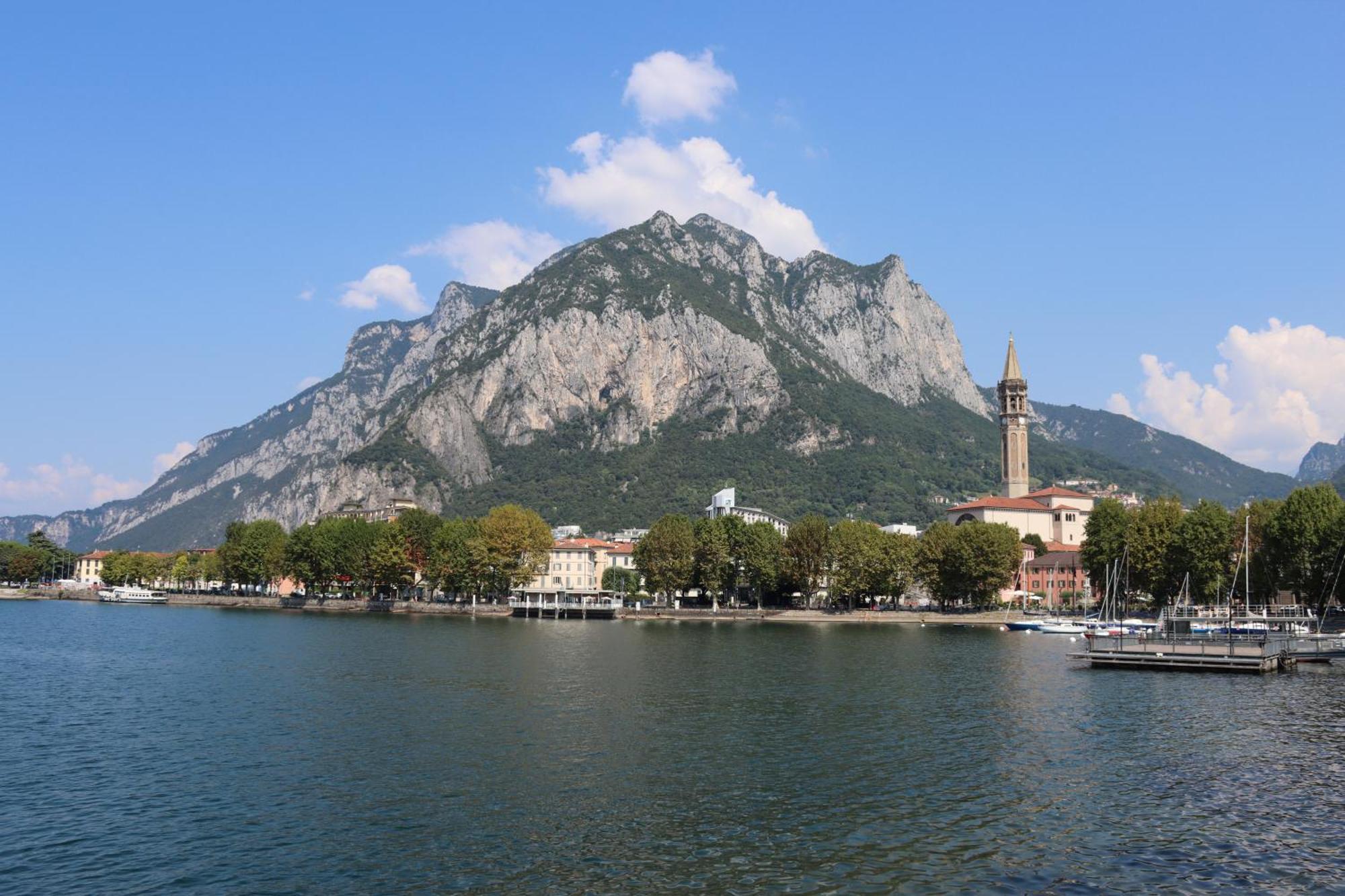 Apartament Casa Ardo Wifi & Free Parking In Lecco Center Zewnętrze zdjęcie